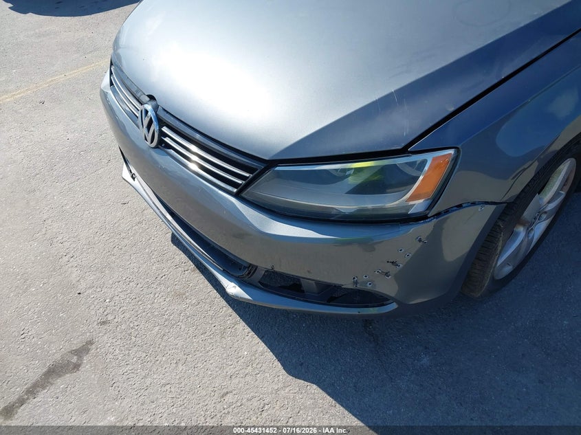 2013 VOLKSWAGEN JETTA auction photo 6