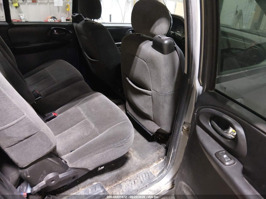 2005 CHEVROLET TRAILBLAZER EXT auction photo 8