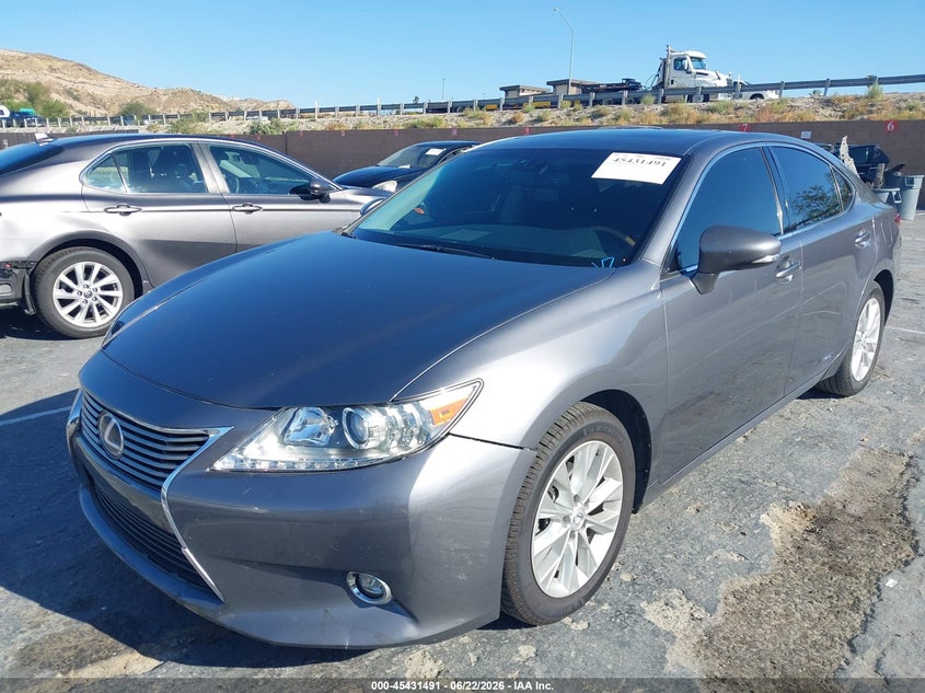 Vin: jthbw1gg4f2082293, lot: 45929591, lexus es 300h 20152