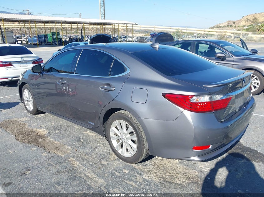 Vin: jthbw1gg4f2082293, lot: 45929591, lexus es 300h 20153