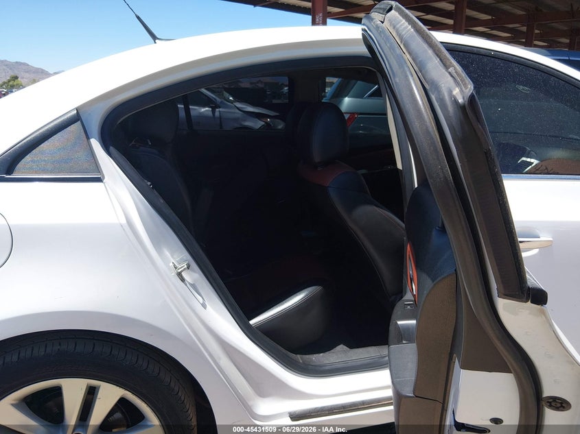 2013 CHEVROLET CRUZE auction photo 8