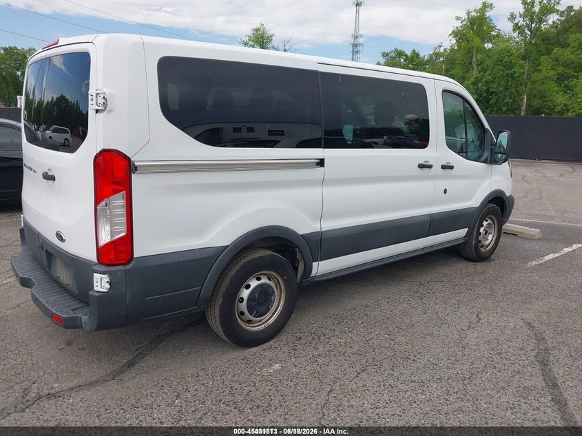 2016 FORD TRANSIT-150 auction photo 4