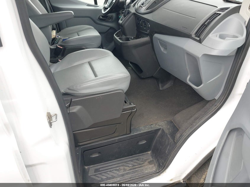 2016 FORD TRANSIT-150 auction photo 5