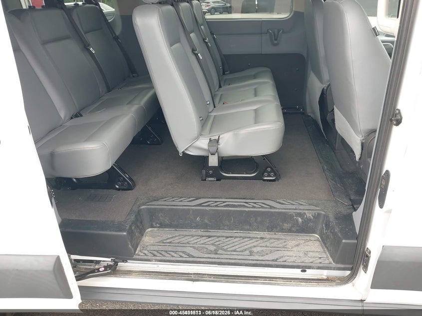 2016 FORD TRANSIT-150 auction photo 8