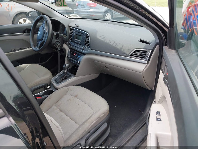 2018 HYUNDAI ELANTRA auction photo 5