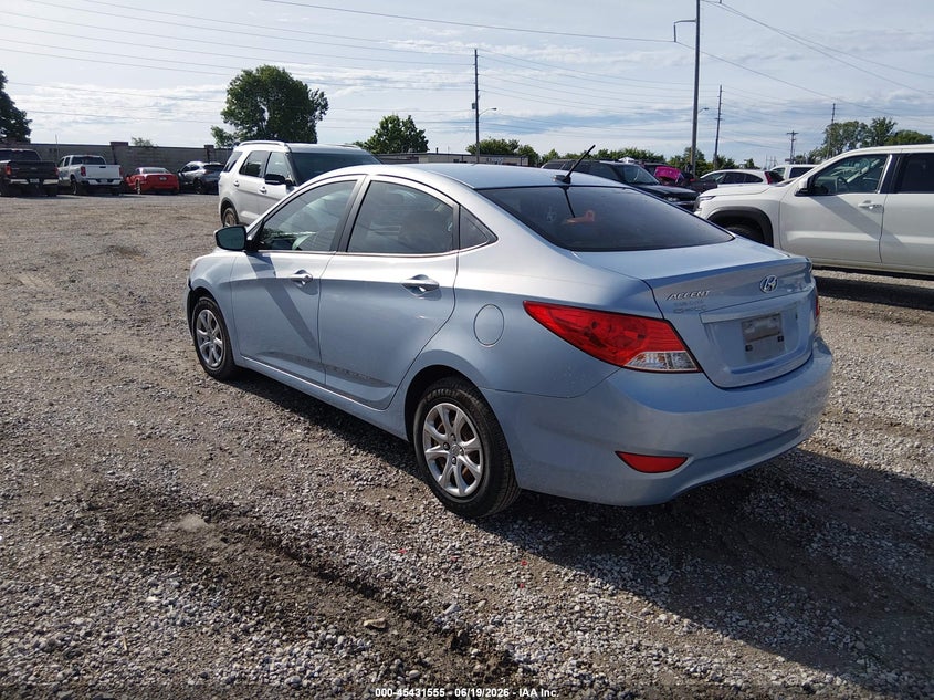2013 HYUNDAI ACCENT auction photo 3