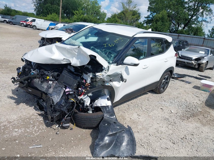 2026 KIA SELTOS auction photo 2