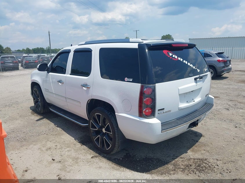 2011 GMC YUKON auction photo 3