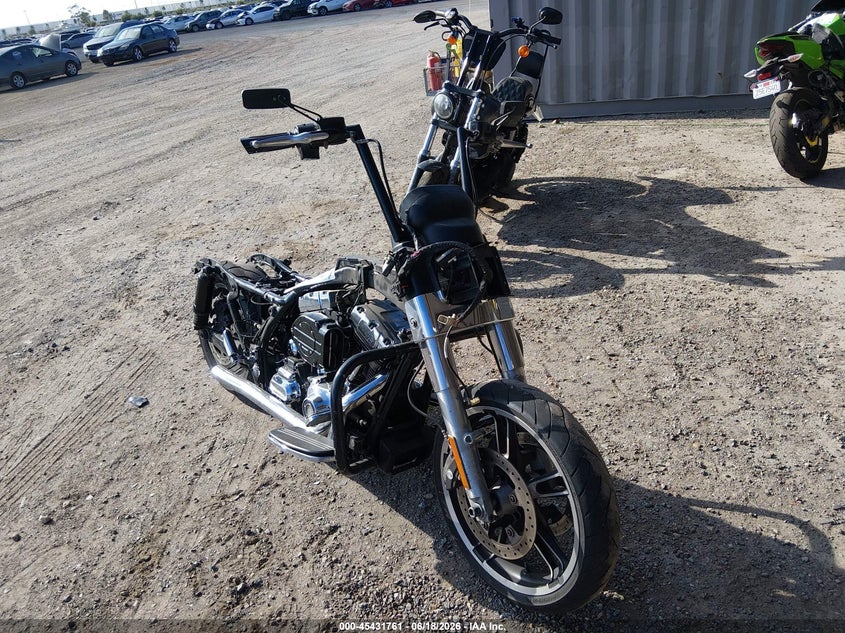 2015 Harley-Davidson FLTRX
