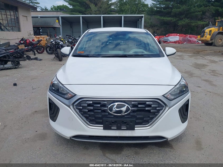 AtlanticExpress - Hyundai Ioniq Hybrid