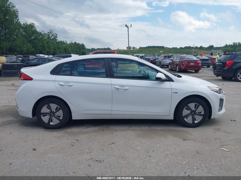 AtlanticExpress - Hyundai Ioniq Hybrid