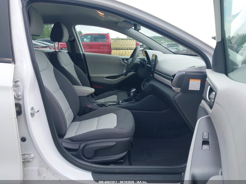 2020 HYUNDAI IONIQ HYBRID BLUE — Photo 5
