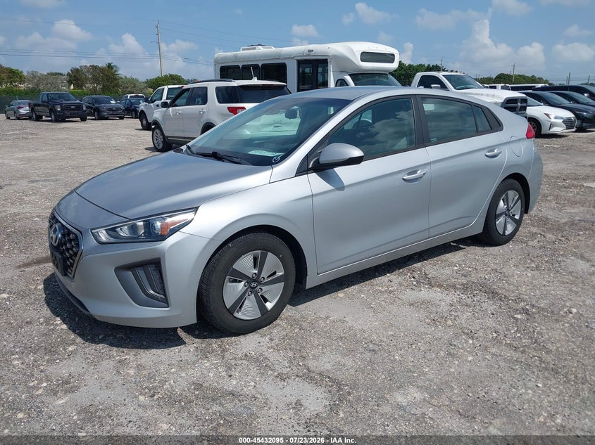 Vin: kmhc65lc6mu246804, lot: 45930195, hyundai ioniq hybrid blue 20212