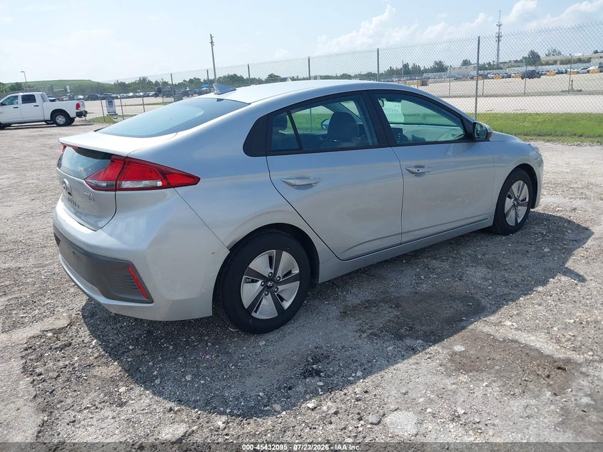 Vin: kmhc65lc6mu246804, lot: 45930195, hyundai ioniq hybrid blue 20214