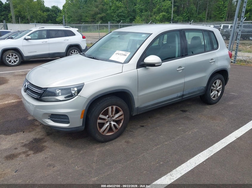 2013 Volkswagen Tiguan S WVGBV3AX5DW581839 photo 1