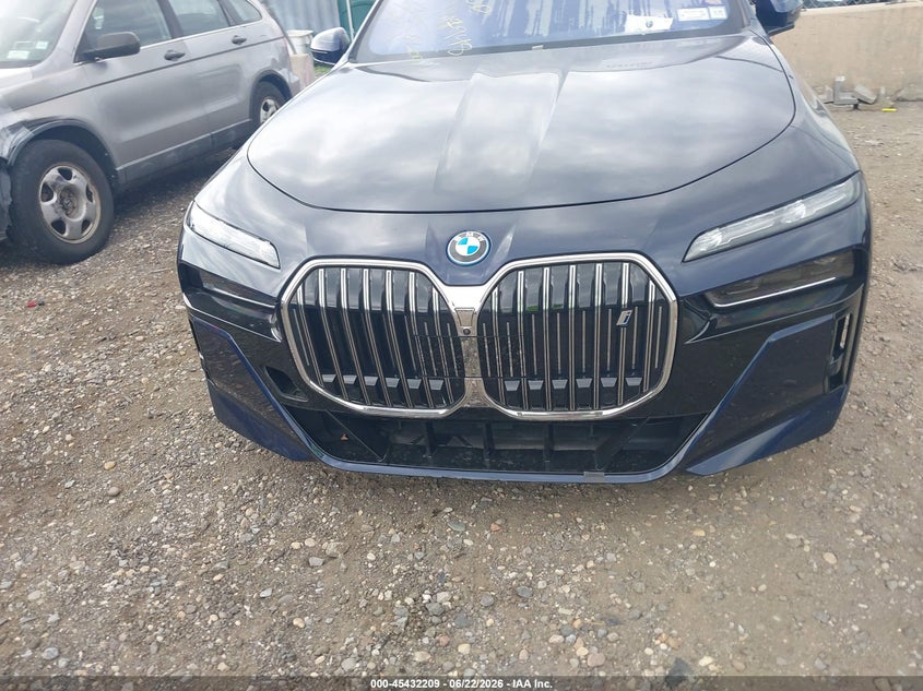 2023 BMW I7 auction photo 6