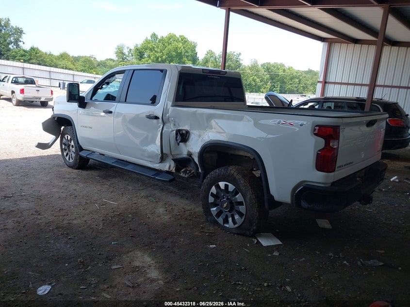 2022 CHEVROLET SILVERADO 2500HD auction photo 3