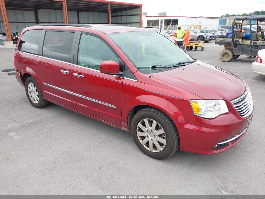 2016 Chrysler Town & Country Touring