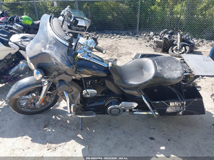 2013 Harley-Davidson Flhtcuse Cvo Ultra Elecglide/Anniv VIN: 1HD1PR827DB954036 Lot: 45432364