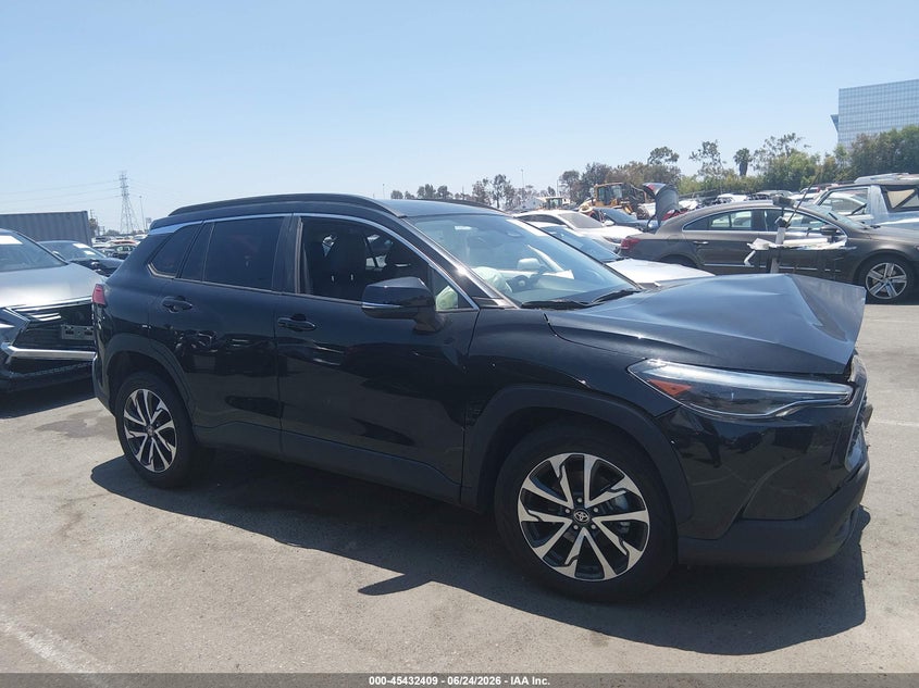 2024 Toyota Corolla Cross Xle VIN: 7MUDAAAG5RV075809 Lot: 45432409