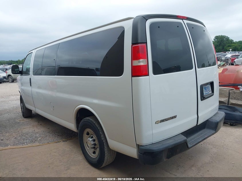 2020 Chevrolet Express Passenger Rwd 3500 Extended Wheelbase Ls VIN: 1GAZGNFP7L1256728 Lot: 45432419