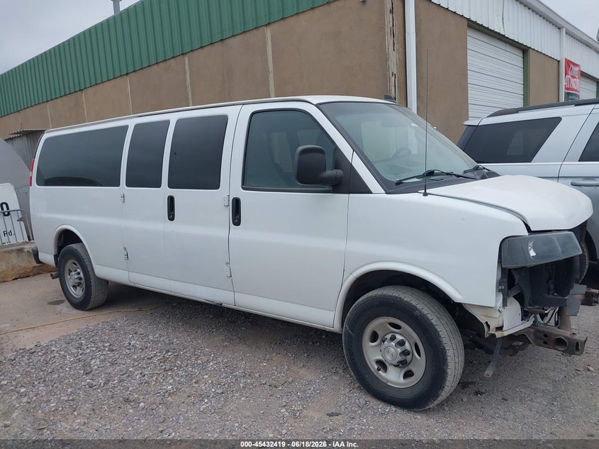2020 Chevrolet Express Passenger Rwd 3500 Extended Wheelbase Ls VIN: 1GAZGNFP7L1256728 Lot: 45432419