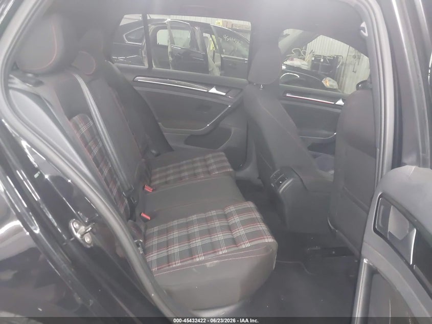 2017 VOLKSWAGEN GOLF GTI auction photo 8