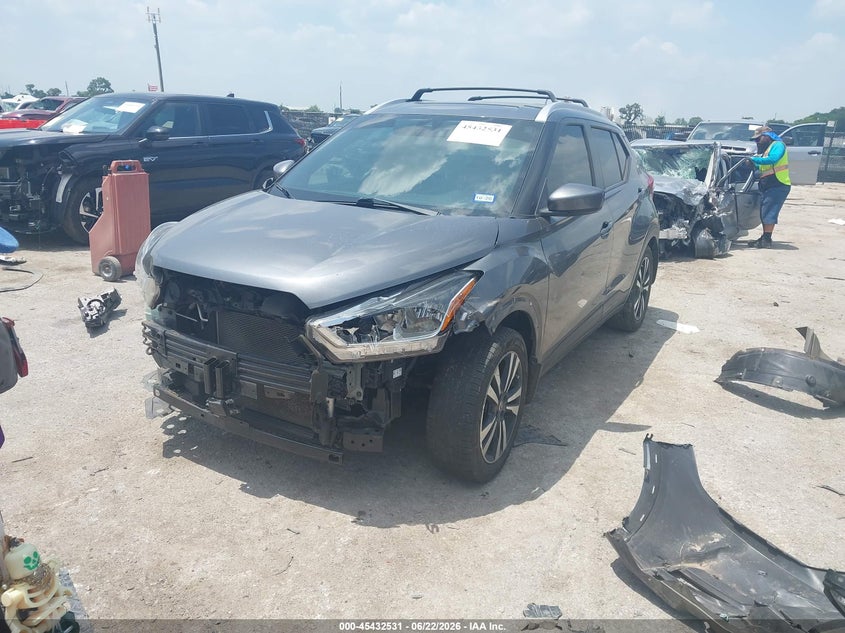 2020 NISSAN KICKS auction photo 2