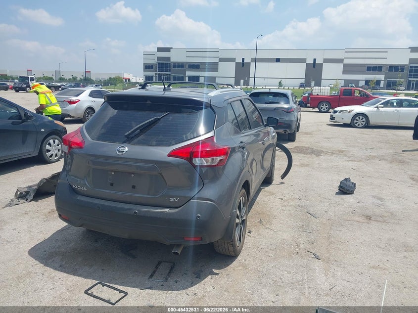 2020 NISSAN KICKS auction photo 4