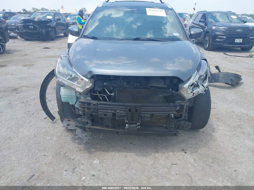 2020 NISSAN KICKS auction photo 6