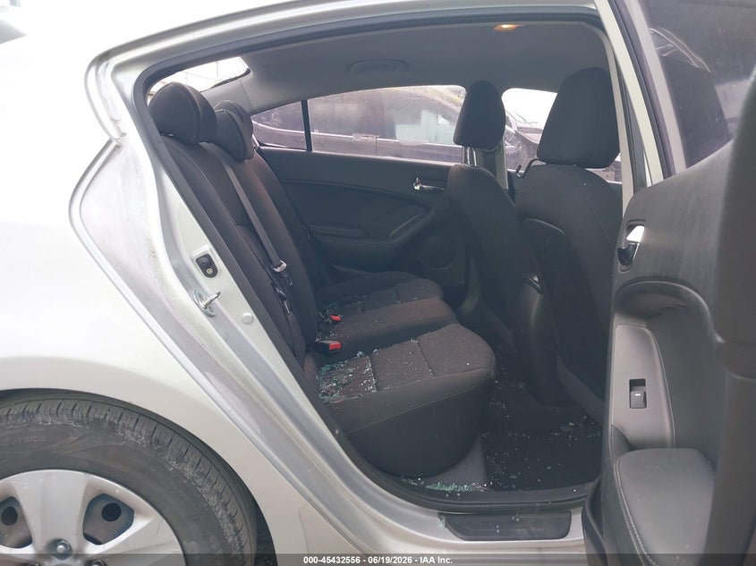 2016 KIA FORTE auction photo 8
