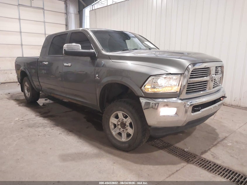 Vin: 3d7ut2hl3bg618842, lot: 45930701, ram ram 2500 laramie 2011 img_1