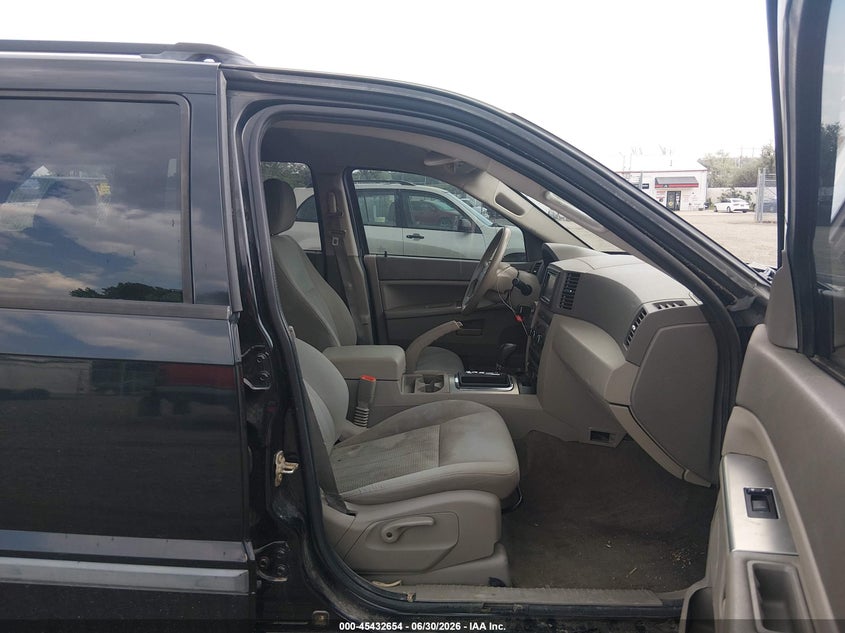 AtlanticExpress - Jeep Grand Cherokee