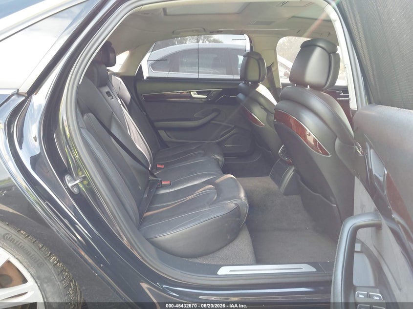 2013 AUDI A8 L auction photo 8