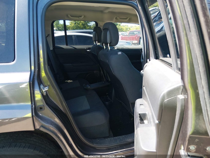 2016 JEEP PATRIOT auction photo 8