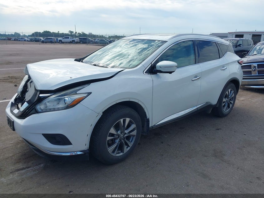 2015 NISSAN MURANO auction photo 2