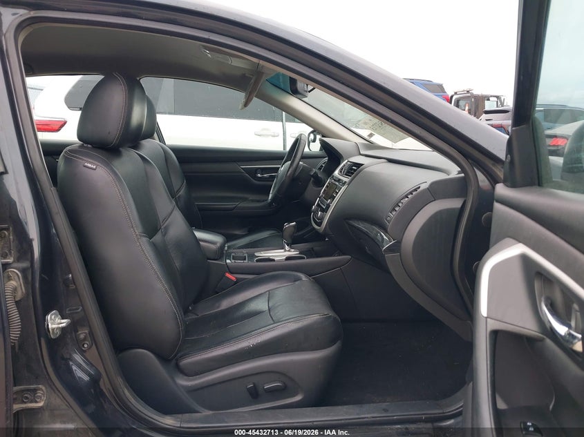 2018 NISSAN ALTIMA auction photo 5