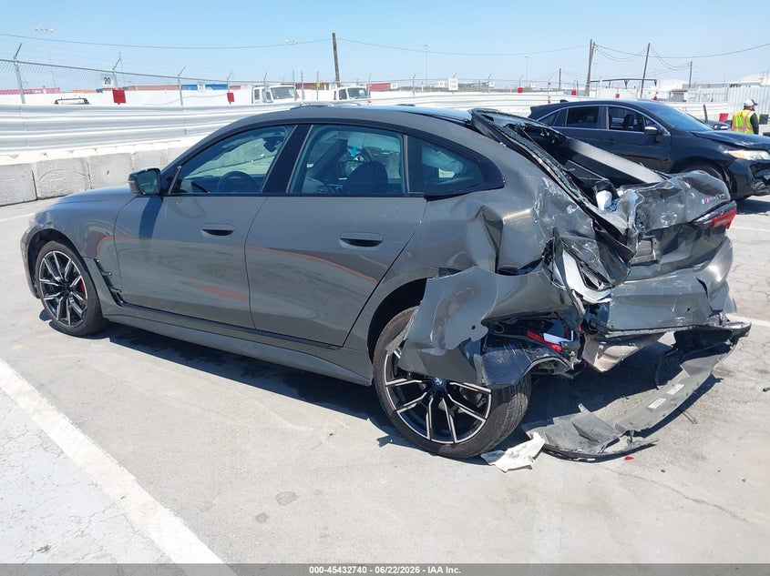 2023 BMW I4 auction photo 3