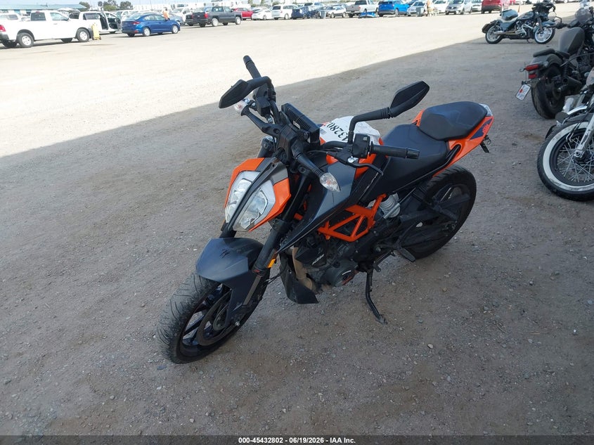 MD2JPJ402PN201695 2023 Ktm 390 Duke photo 1