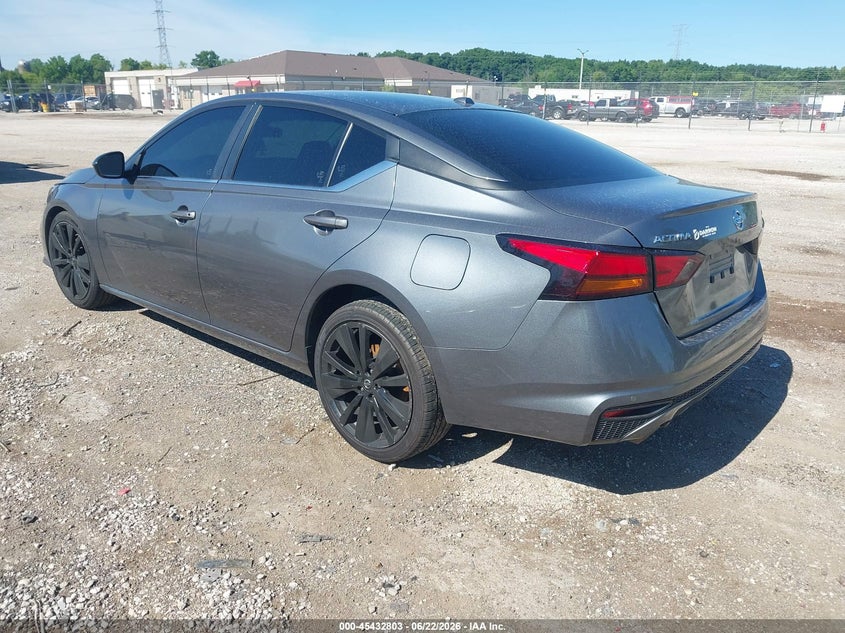 2022 NISSAN ALTIMA auction photo 3