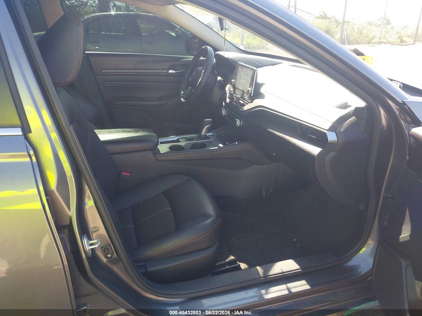 2022 NISSAN ALTIMA auction photo 5
