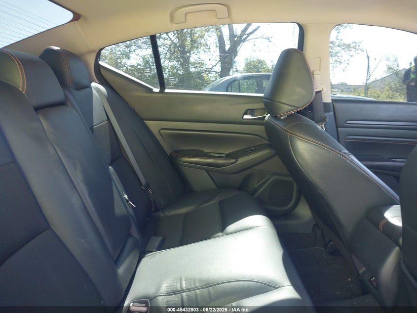 2022 NISSAN ALTIMA auction photo 8