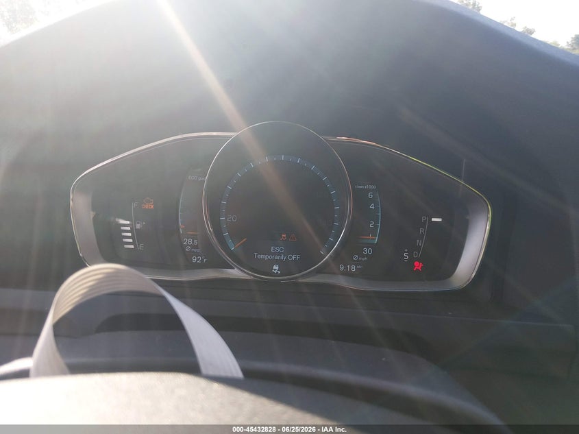 2016 VOLVO S60 auction photo 7