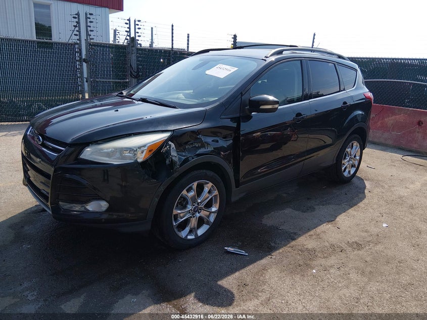 Vin: 1fmcu9h93duc67894, lot: 45931016, ford escape sel 20132