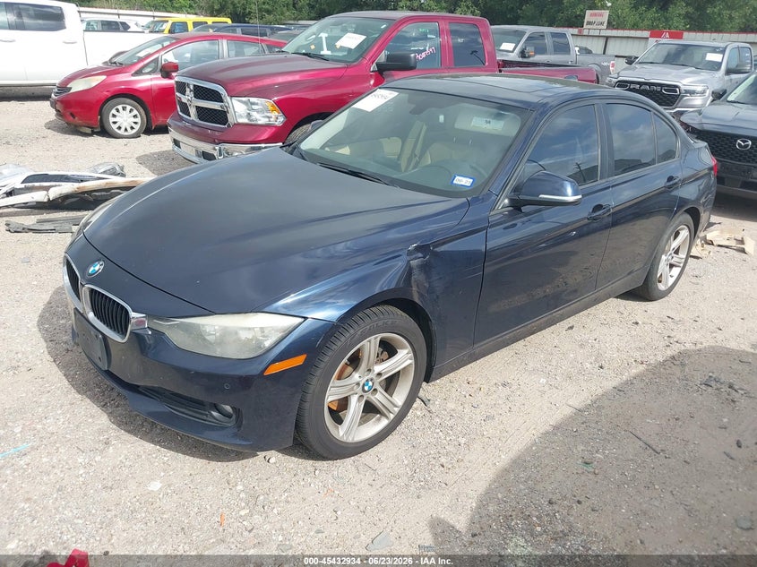 Vin: wba3b1g5xfnt05769, lot: 45931034, bmw 320i 20152