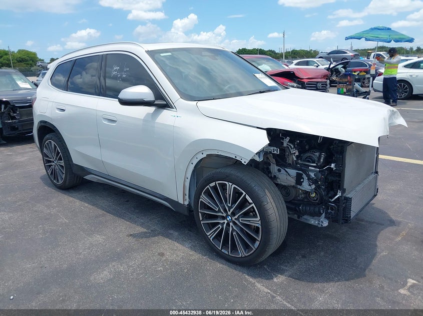 Vin: wbx73ef00r5z99037, lot: 45931038, bmw x1 xdrive28i 2024 img_1