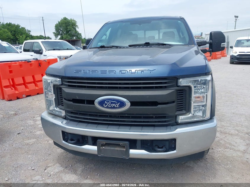 2019 Ford F-250 King Ranch/Lariat/Xl/Xlt VIN: 1FT7W2A69KEE92562 Lot: 45432960