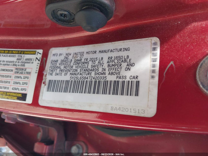 2007 Pontiac Vibe VIN: 5Y2SL65847Z420335 Lot: 45432983