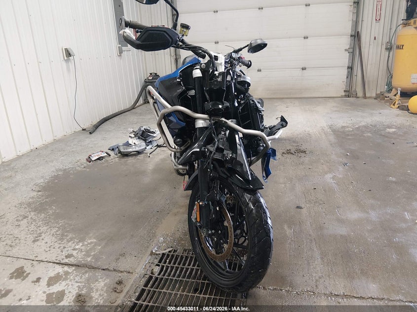 2023 TRIUMPH MOTORCYCLE TIGER auction photo 5