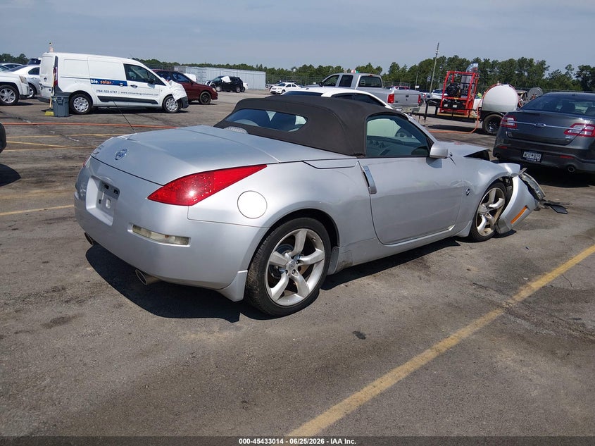 2009 NISSAN 350Z auction photo 4